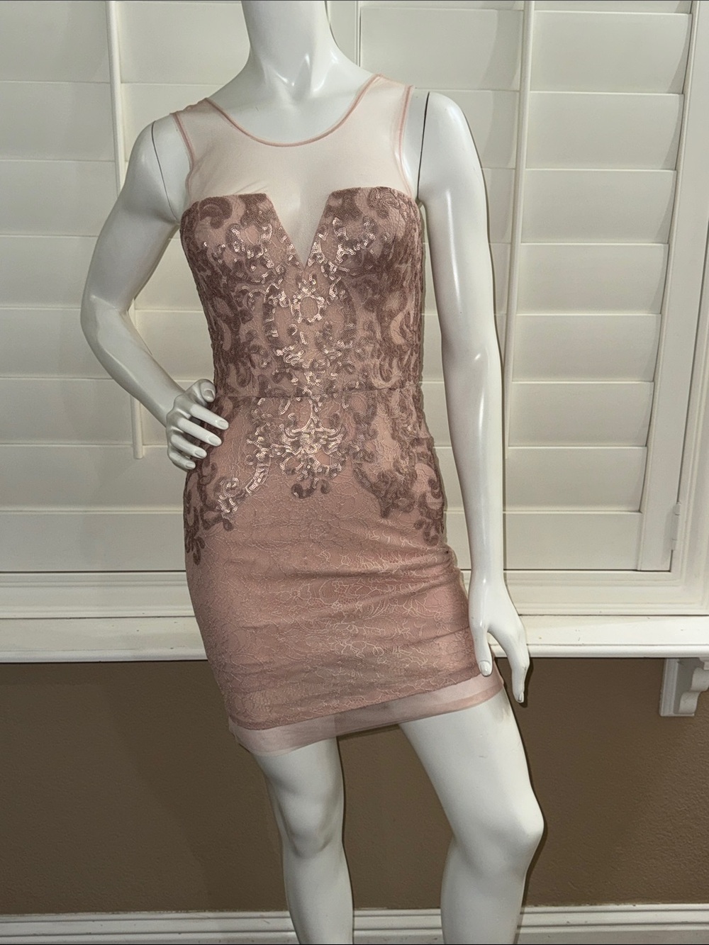 BCBGMAXAZRIA Abigail Cocktail Dress Dusty Pink